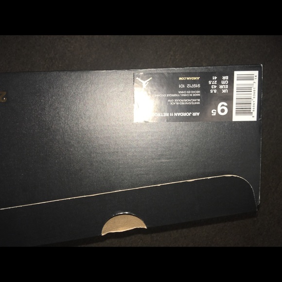 Jordan 11 low retro IE - Picture 2 of 3